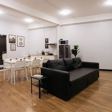 U3 Large 2 Bedroom Full Kitchen Near Bts Udomsuk Bangkok Bagian luar foto