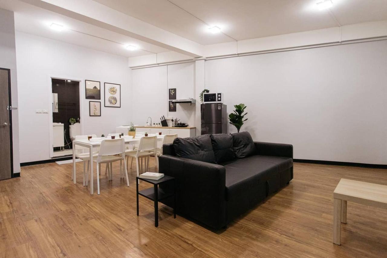 U3 Large 2 Bedroom Full Kitchen Near Bts Udomsuk Bangkok Bagian luar foto