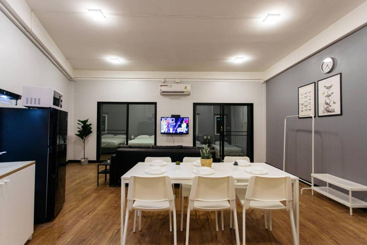 U3 Large 2 Bedroom Full Kitchen Near Bts Udomsuk Bangkok Bagian luar foto